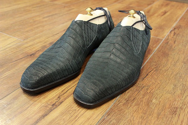 クロコダイルのヌバックでサイドエラスティック BESPOKE SHOES by YUKI SHIRAHAMA BOTTIER